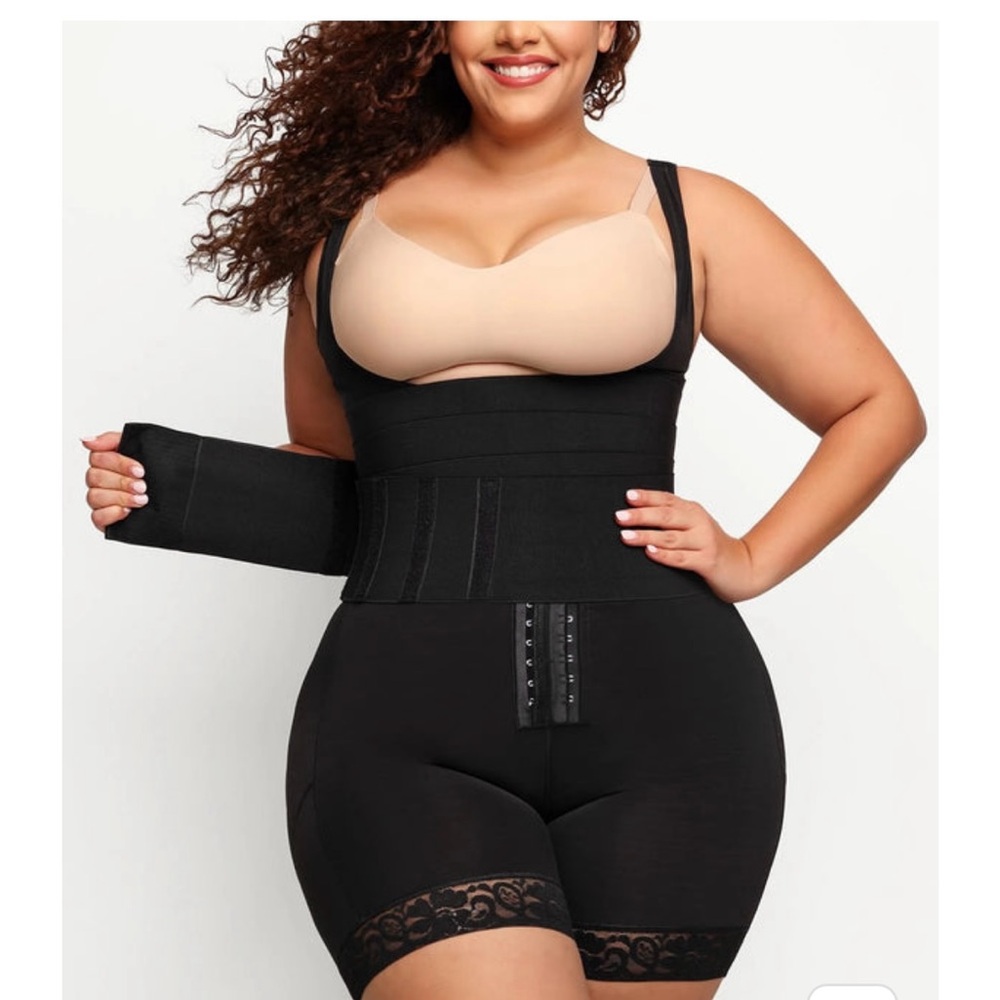 Shapewear with Adjustable Straps and Lace Trim